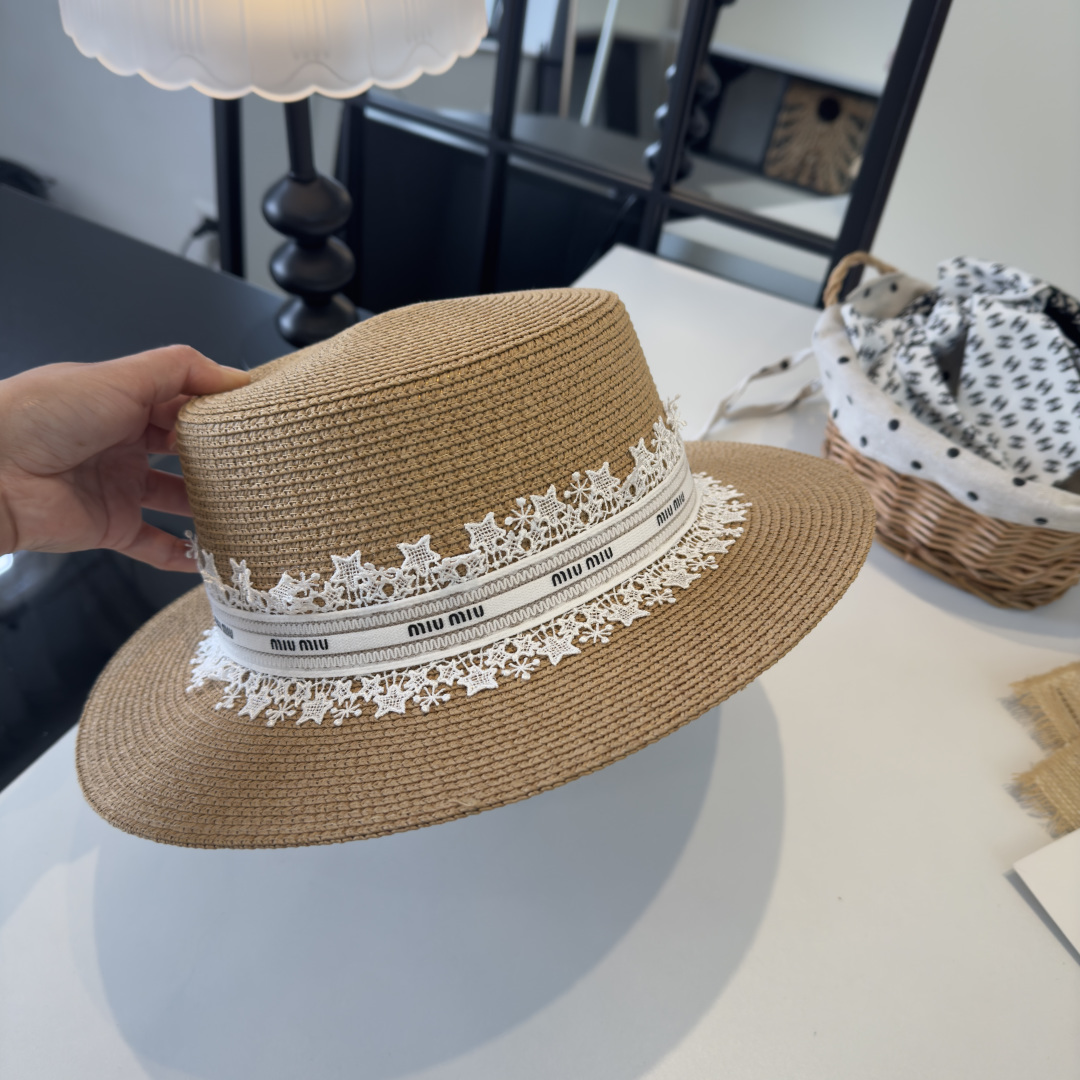 Pmiumiu缪缪蕾丝平顶，小清新设计，头围57cm