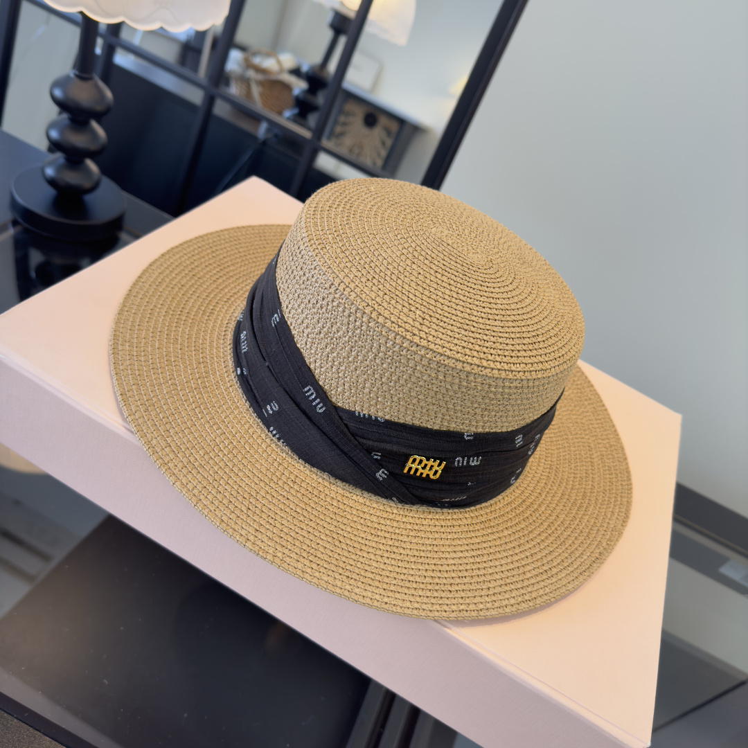 Pmiumiu缪缪新款平顶草帽，夏季出游沙滩必备～