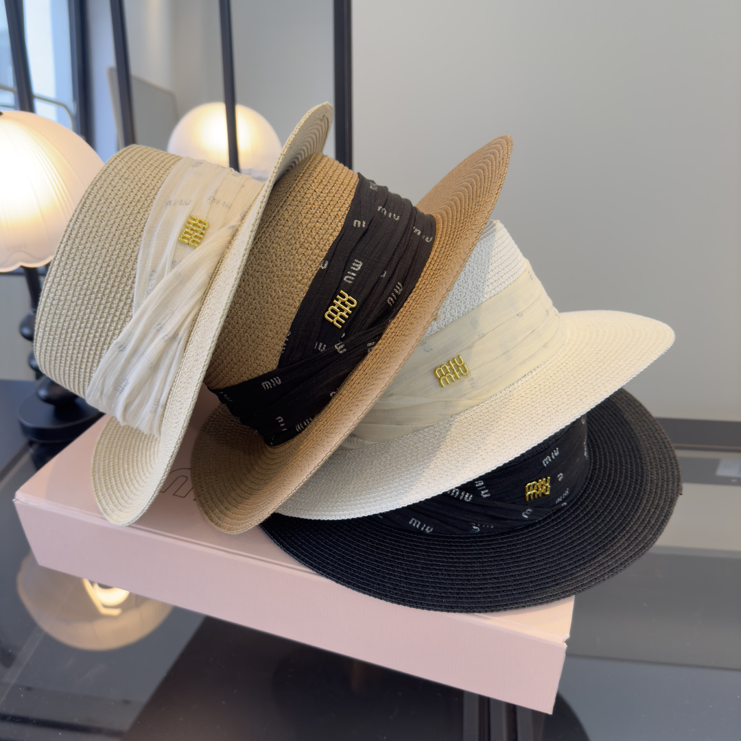 Pmiumiu缪缪新款平顶草帽，夏季出游沙滩必备～