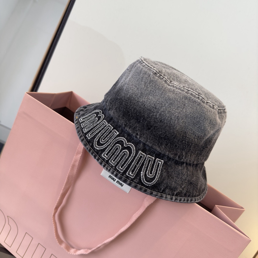 Miu Miu miumiu缪缪新款牛仔渔夫帽，头围57cm