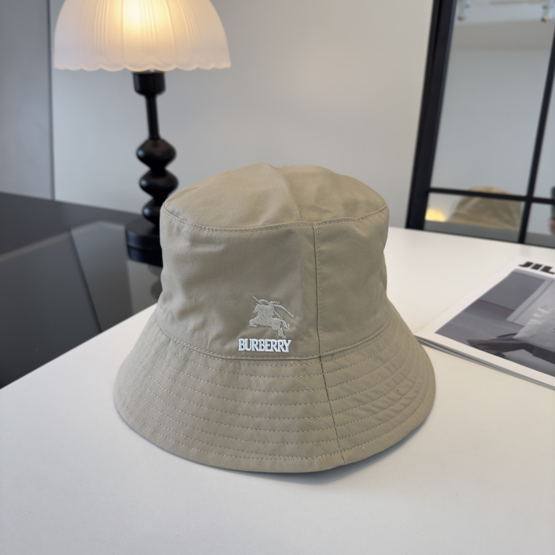 Burberry 巴宝莉新款遮阳渔夫帽，头围57cm