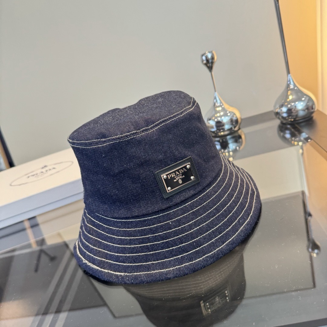 Prada 普拉达新款渔夫帽，春秋款头围57cm