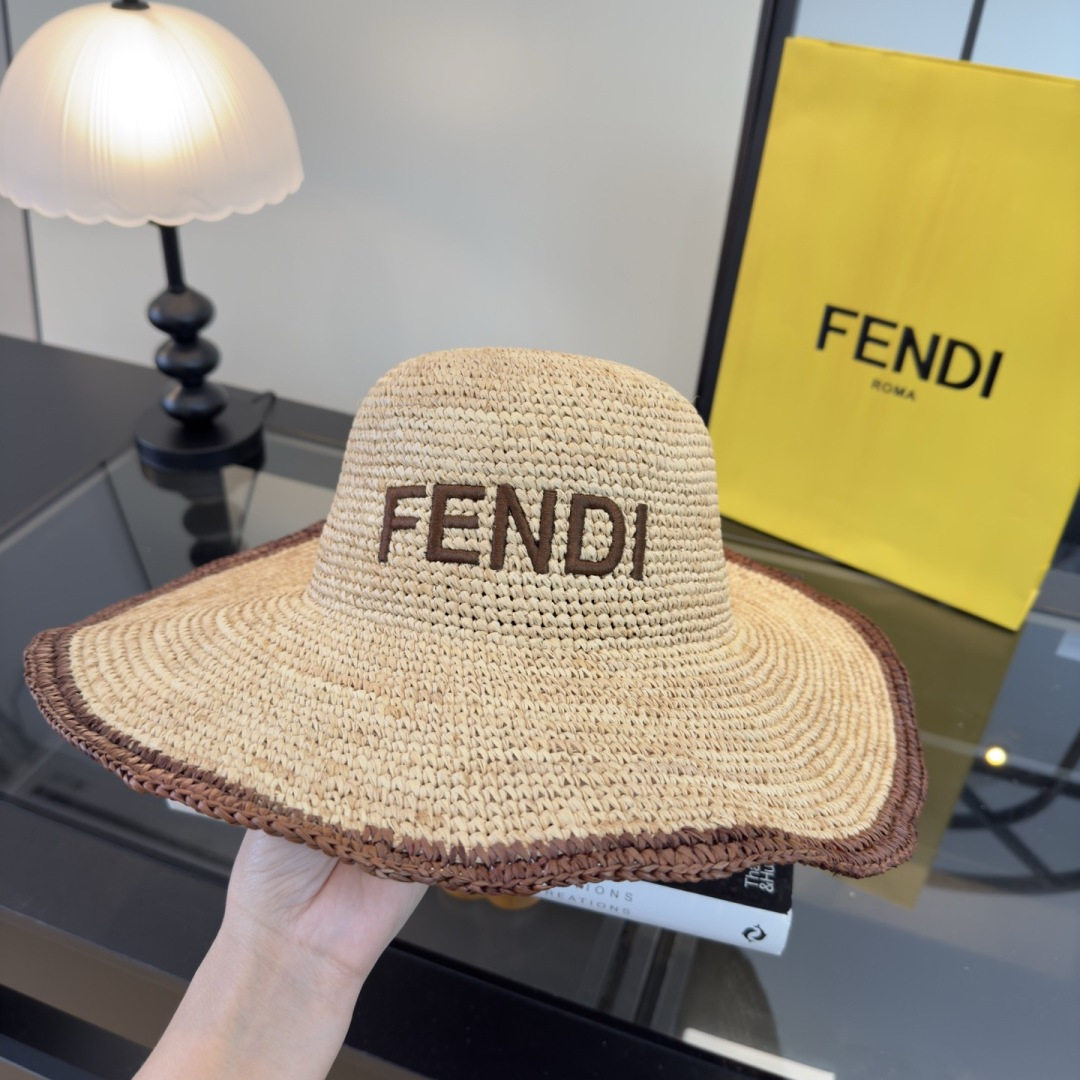 Fendi FD芬迪新款拉菲草帽，纯手工钩织， 打造，头围57cm