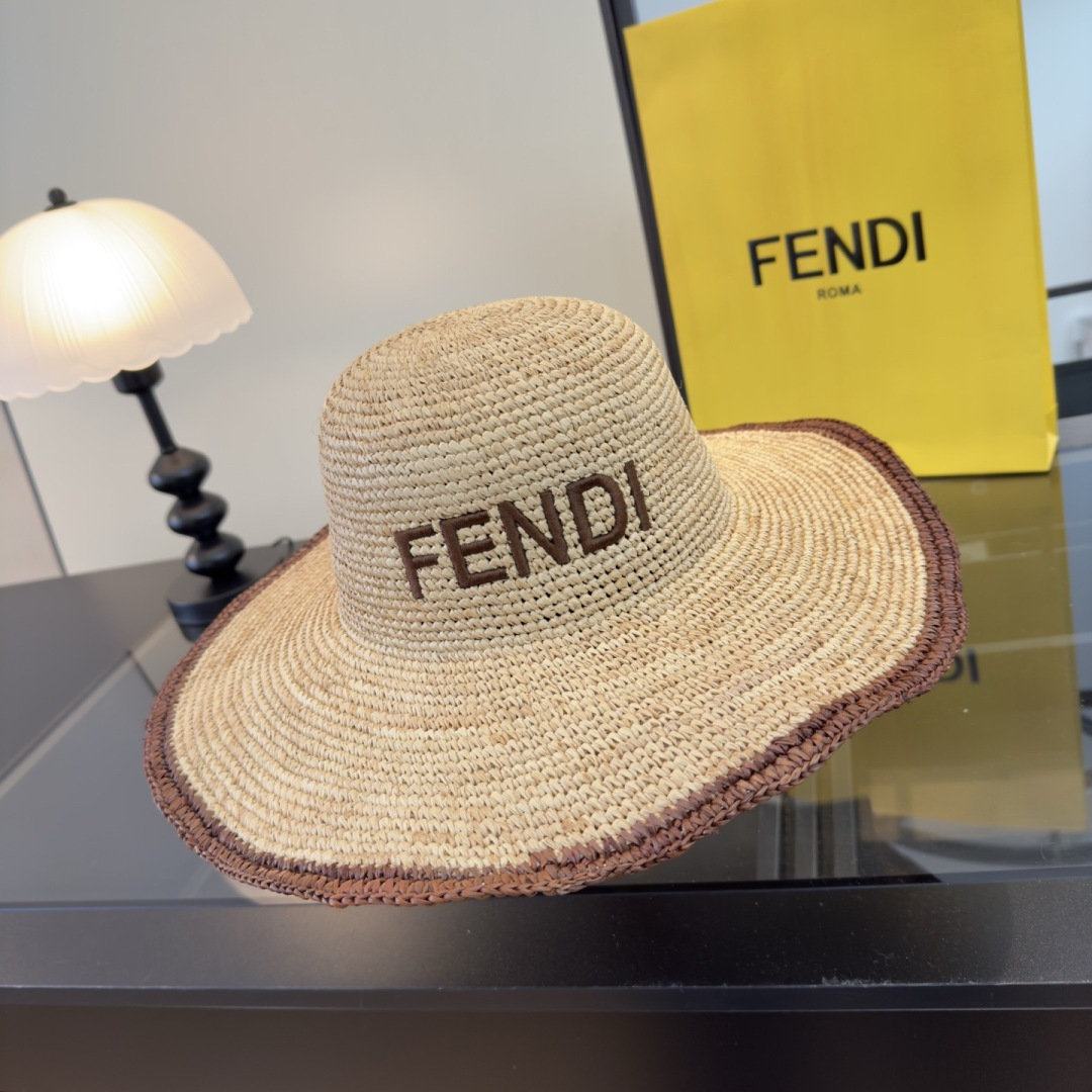 Fendi FD芬迪新款拉菲草帽，纯手工钩织， 打造，头围57cm
