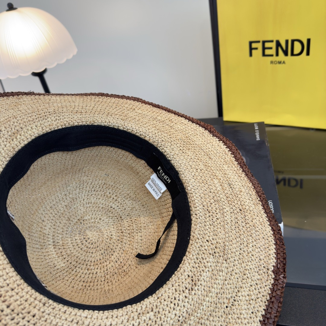 Fendi FD芬迪新款拉菲草帽，纯手工钩织， 打造，头围57cm