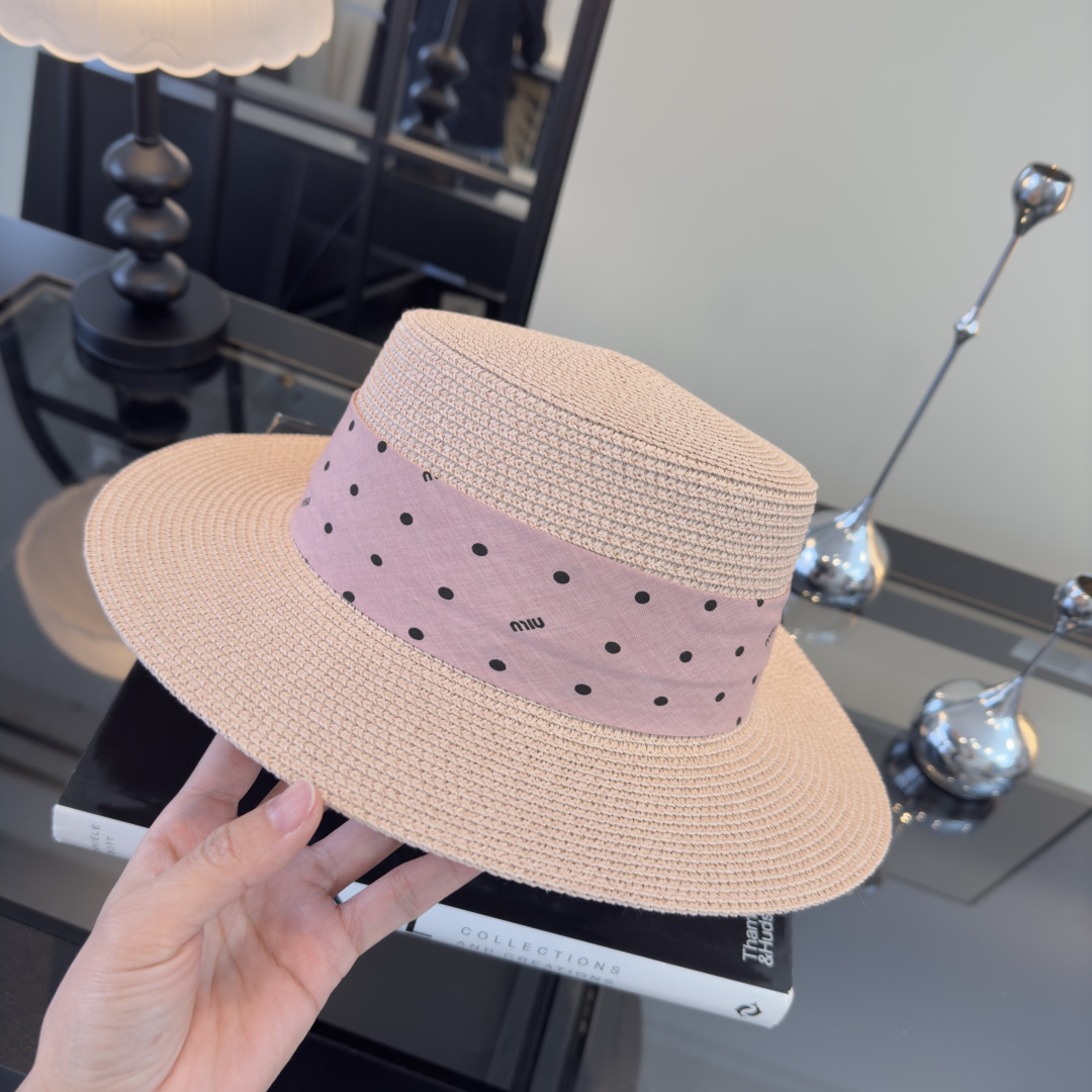 Miu Miu miumiu缪缪新款平顶草帽，夏季出游沙滩 ～
