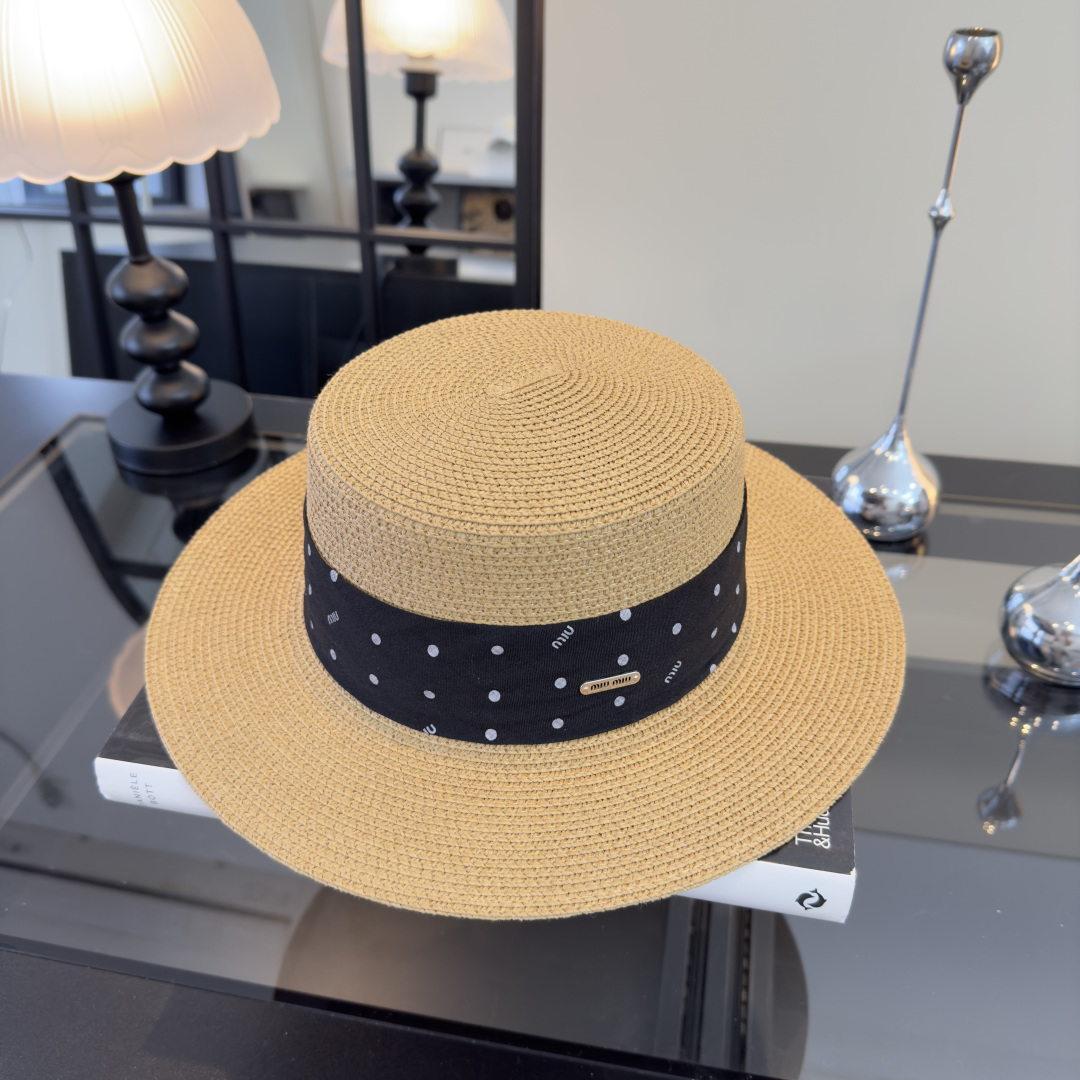 Miu Miu miumiu缪缪新款平顶草帽，夏季出游沙滩 ～