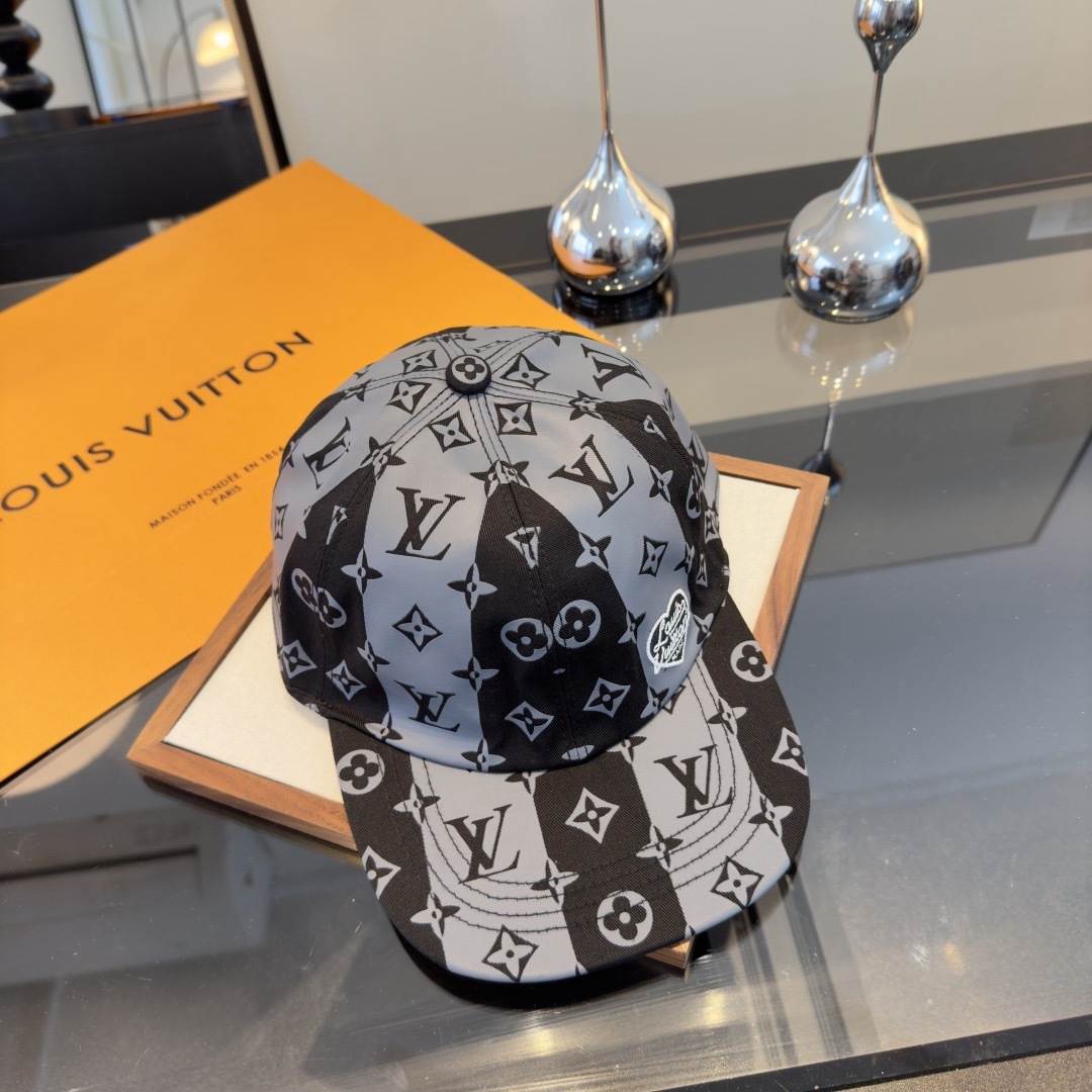 Louis Vuitton lv路易斯新款高版本鸭舌帽，头围57cm