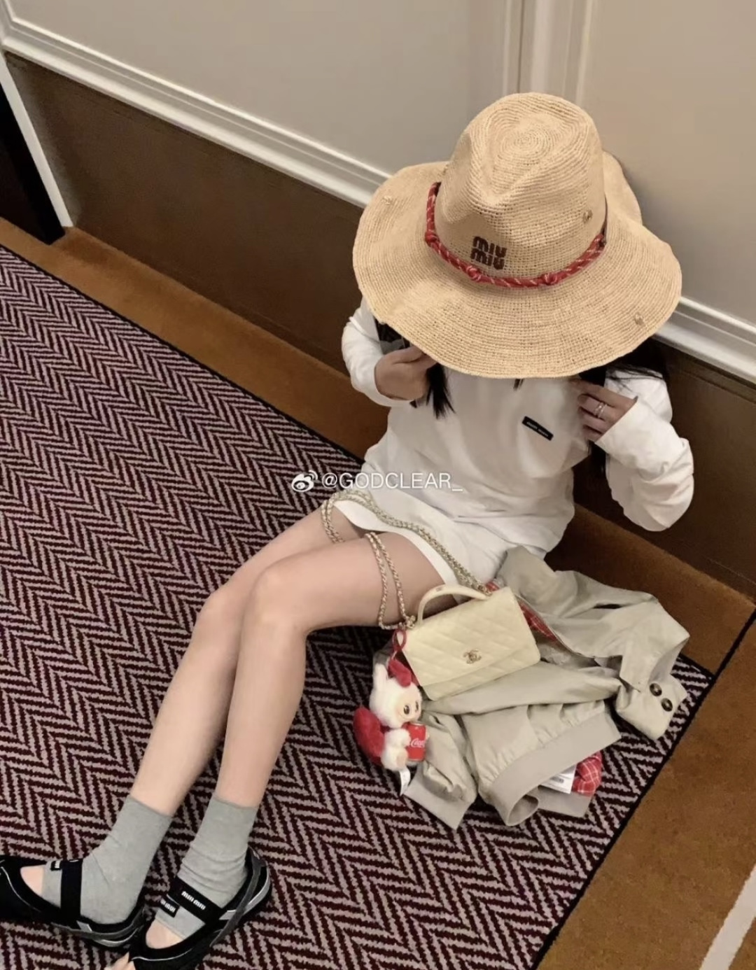 NO:764746,Miumiu miumiu official raffia hat, 2025 new sun hat, hand-crocheted, heavy-duty, head circumference 57cm, buy and cherish, low production hats, straw hats, fisherman hats, baseball caps, hats, miumiu, espadrilles, hats19860909缪缪miumiu官方款拉菲草礼帽,2025新款遮阳帽,纯手工钩织,重工打造,头围57cm 且买且珍惜,产量少帽子草帽渔夫帽棒球帽,帽子,miumiu,espadrilles,hats,hat