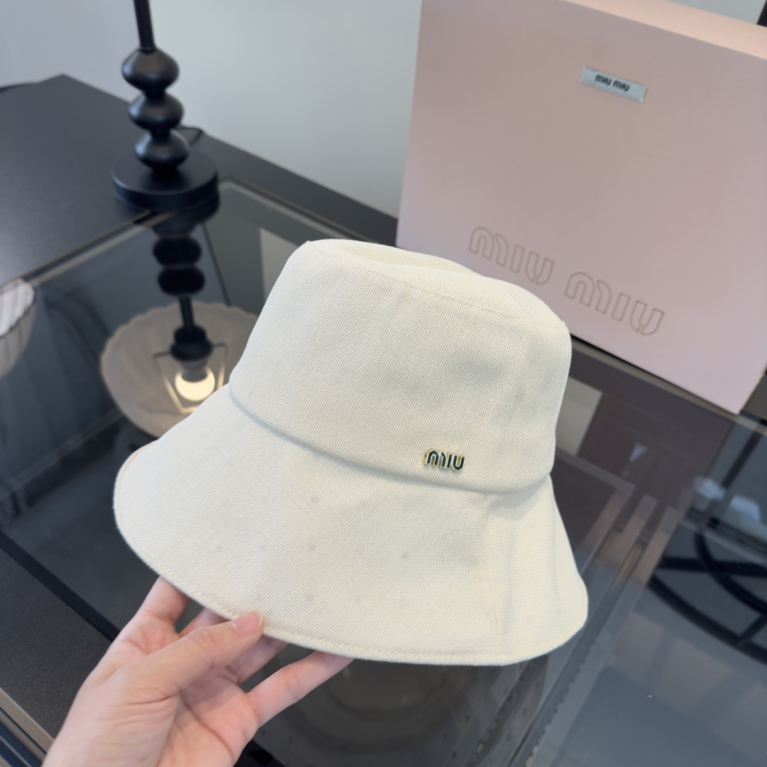 Miu Miu miumiu缪缪新款波点双面渔夫帽，百搭