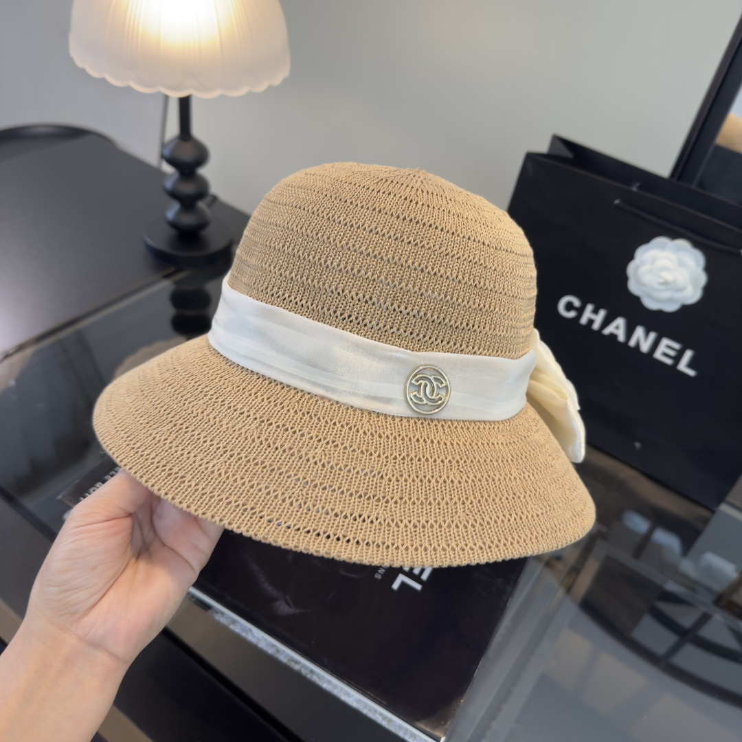 Chanel Chanel香奈儿新款盆帽草帽，可折叠