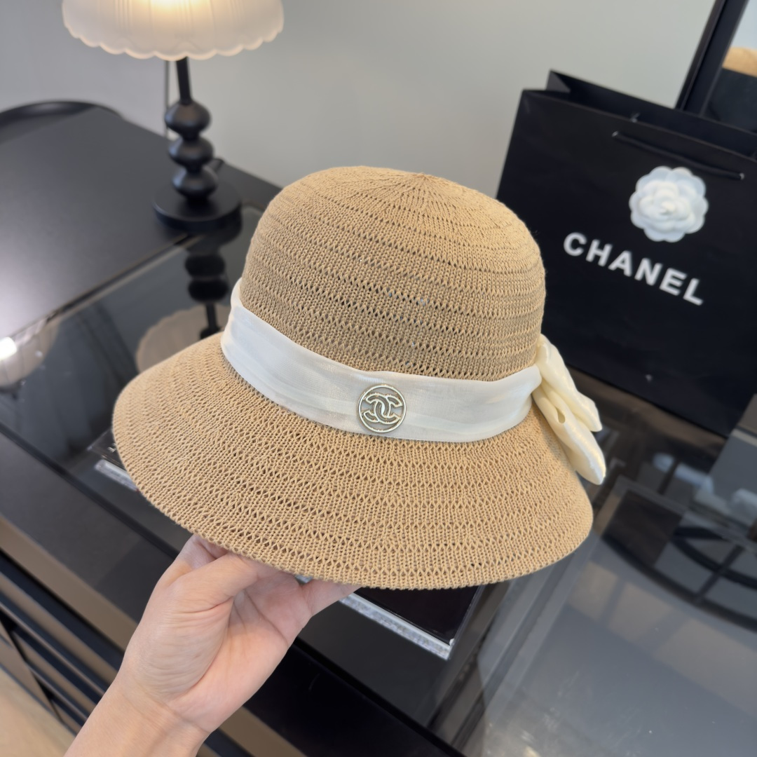 Chanel Chanel香奈儿新款盆帽草帽，可折叠