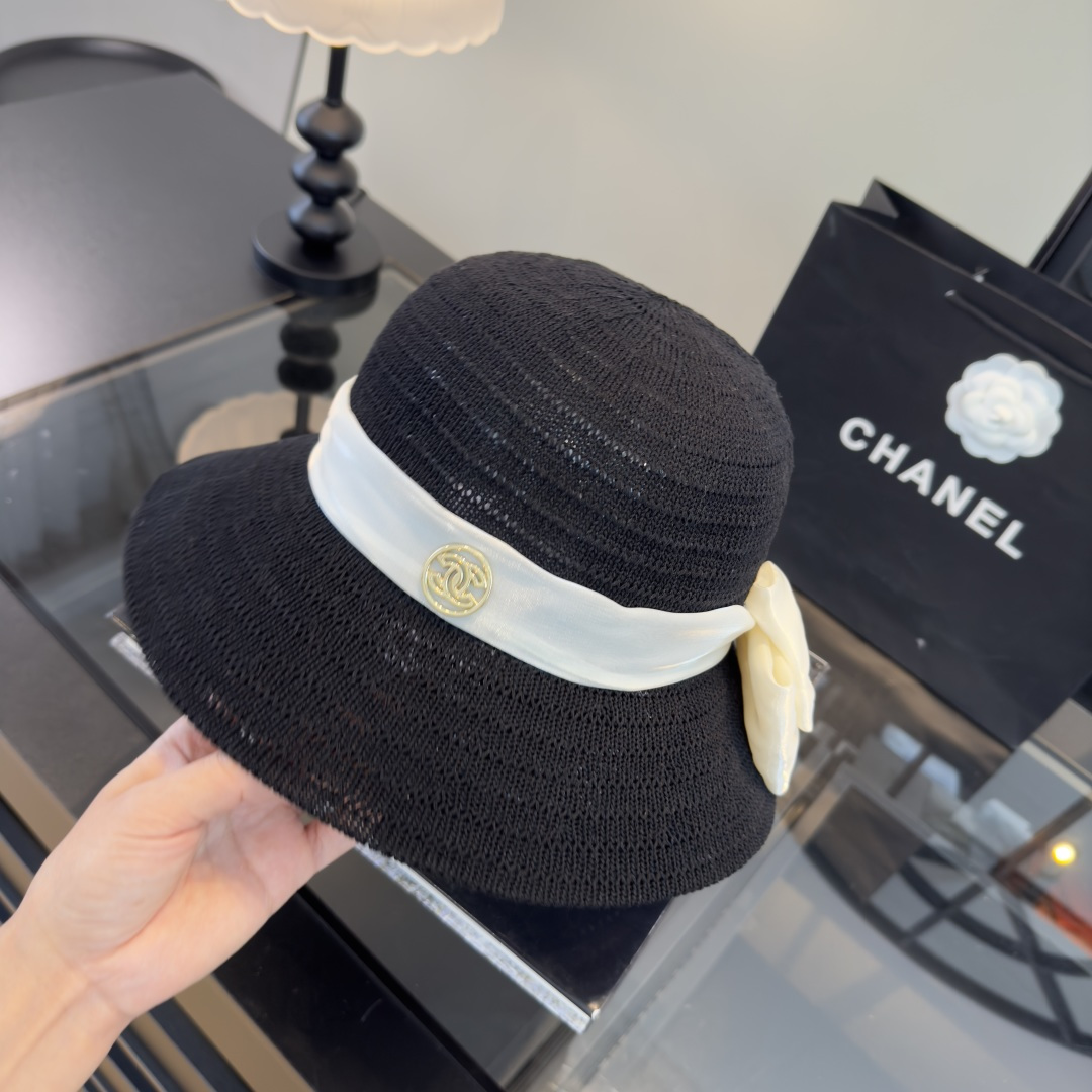 Chanel Chanel香奈儿新款盆帽草帽，可折叠