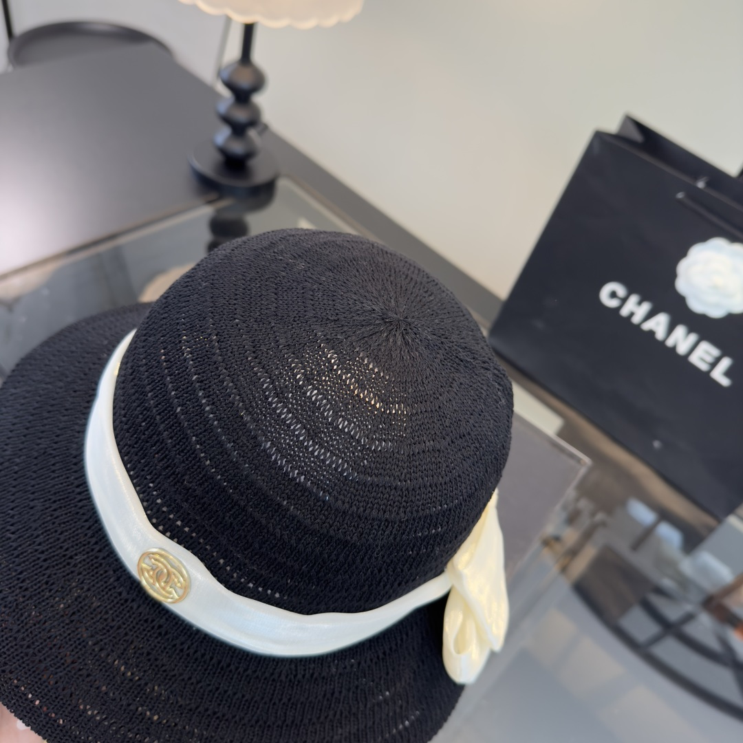 Chanel Chanel香奈儿新款盆帽草帽，可折叠