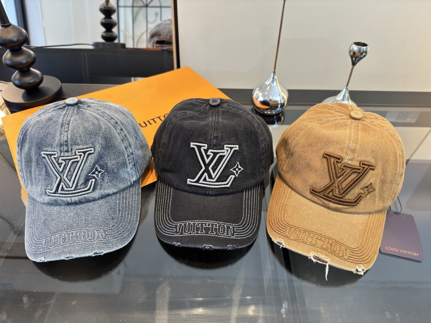 LV baseball cap编辑