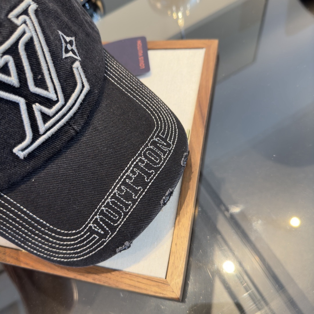 LV baseball cap编辑