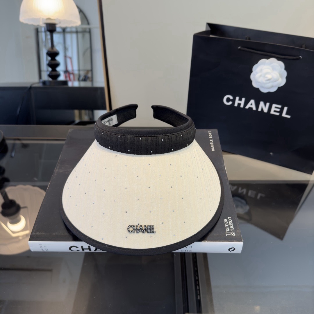 Chanel Chanel香奈儿新款空顶发箍遮阳帽，可调节，头围57cm