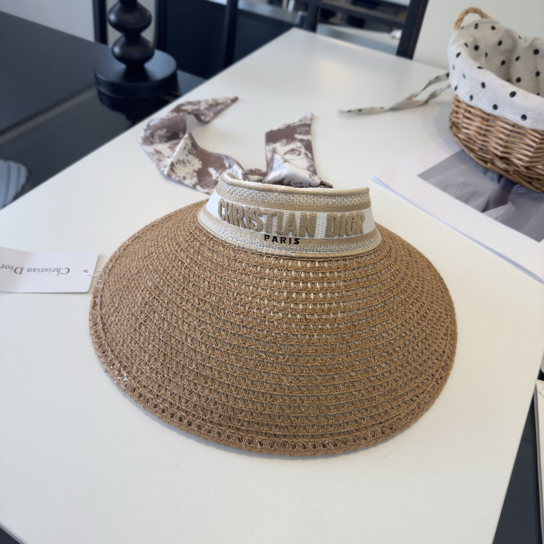 Dior 高颜值女孩 DIOR夏日新款丝巾遮阳帽大帽檐