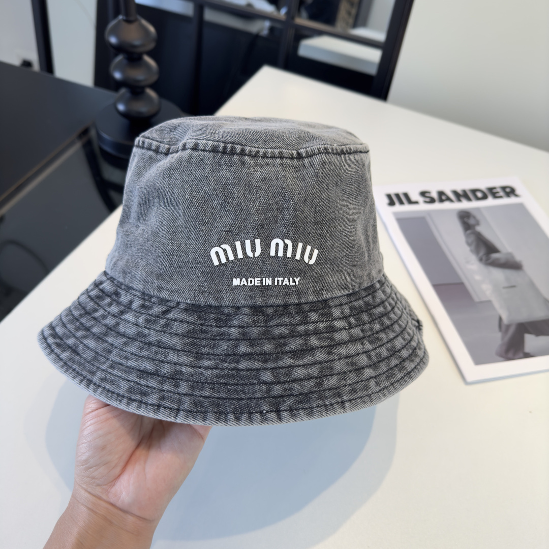 Miu Miu miumiu缪缪新款牛仔渔夫帽，遮阳帽