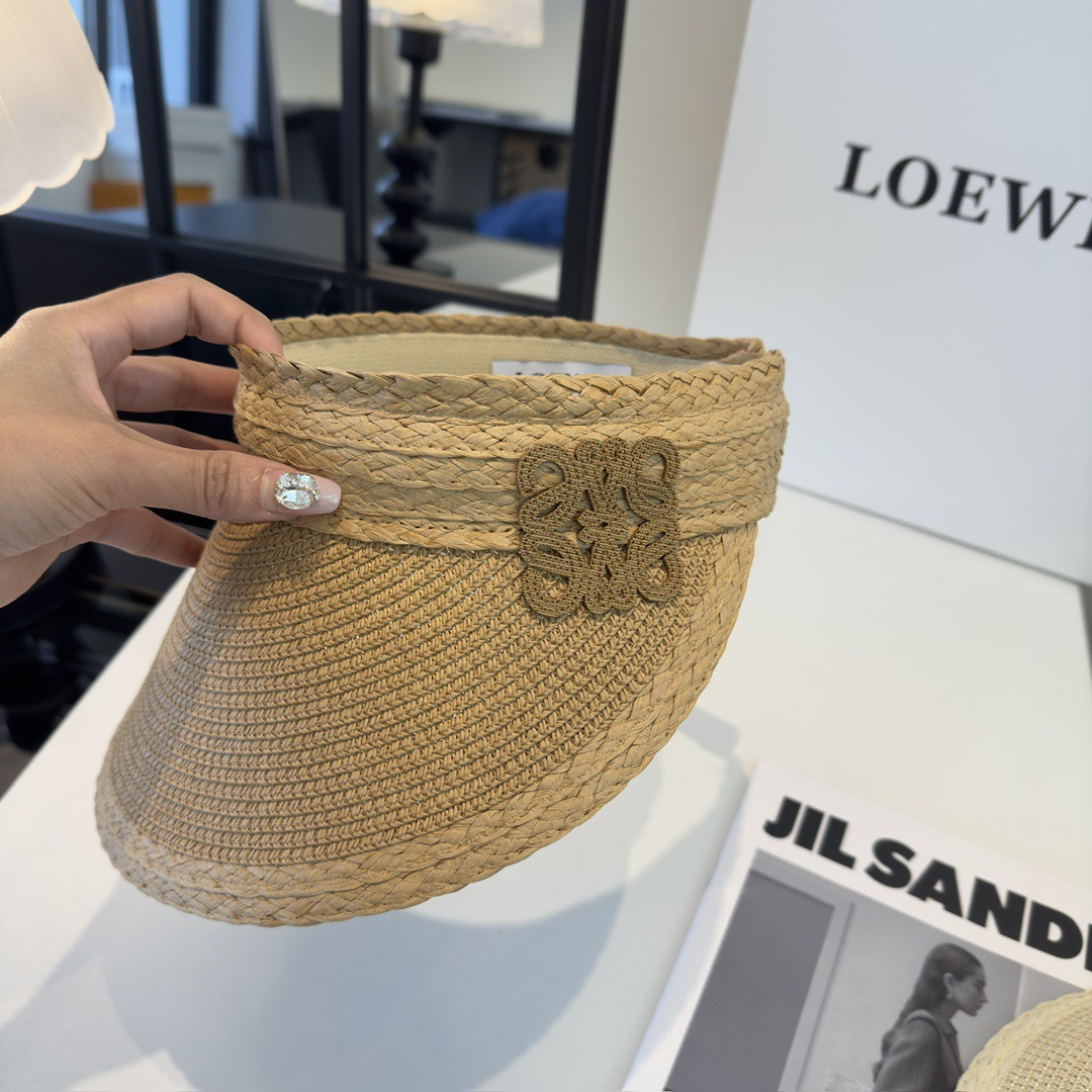 Loewe 罗意威新款拉菲草空顶遮阳帽