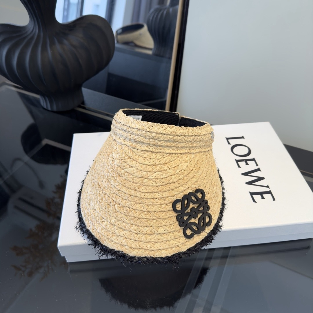 Loewe 罗意威新款拉菲草空顶遮阳帽