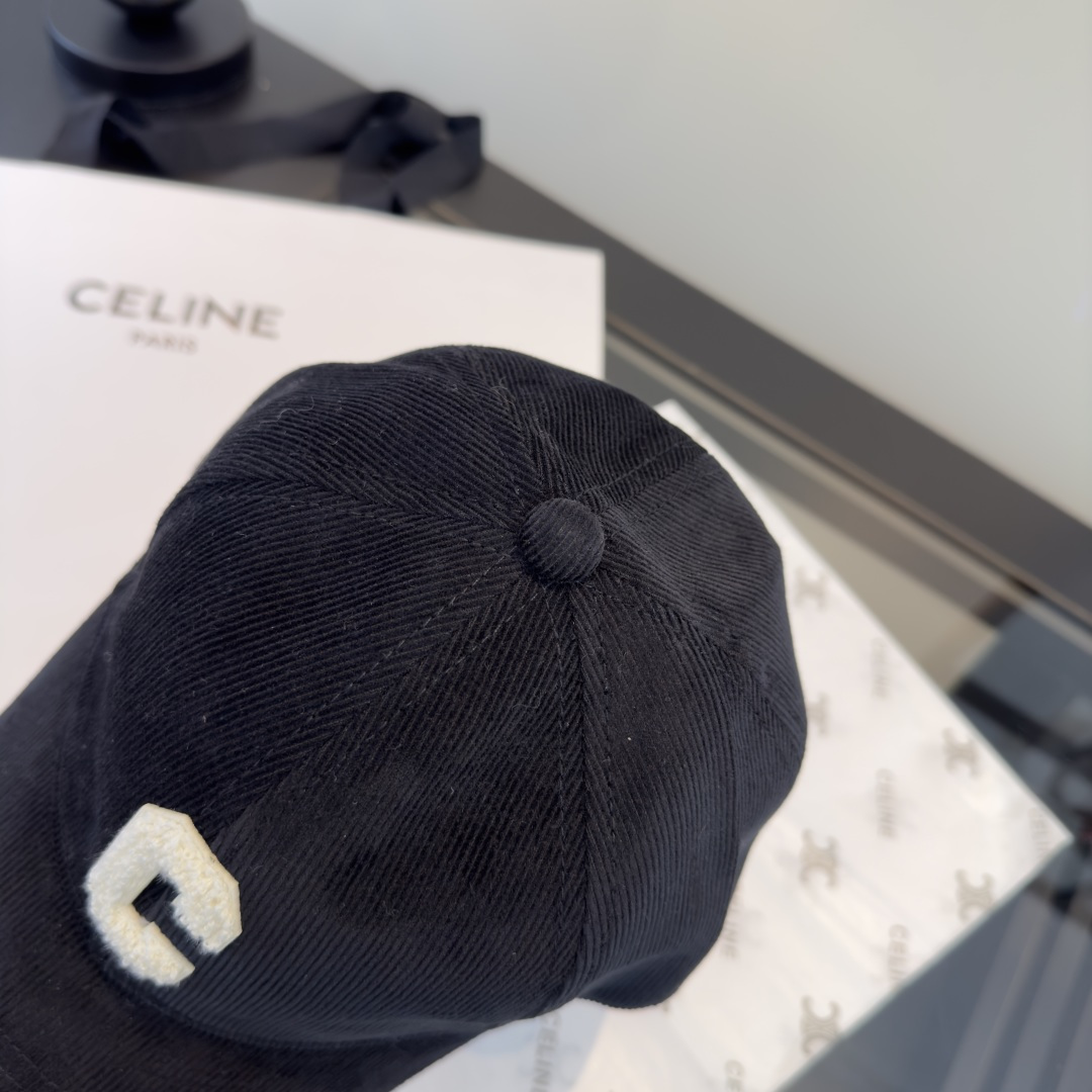 Celine Celine赛琳新款鸭舌军帽，头围57cm