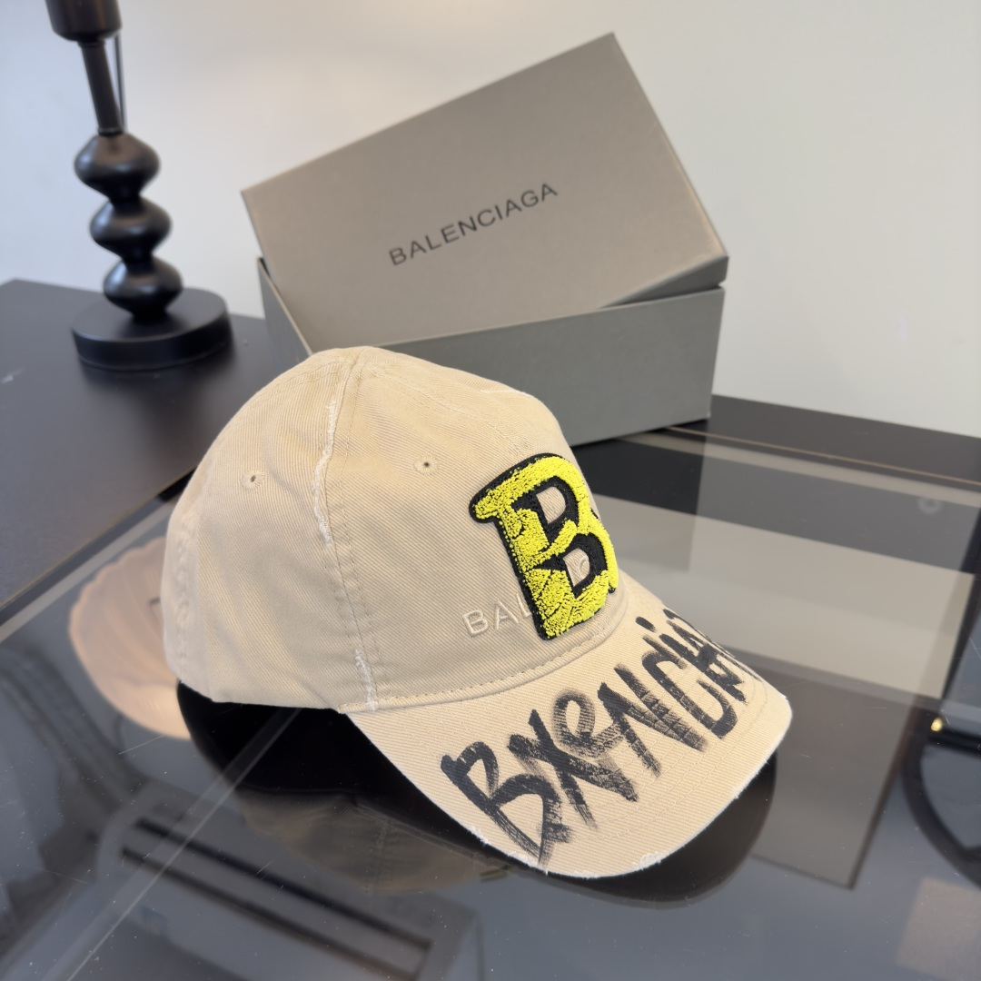 Balenciaga 巴黎世家新款鸭舌军帽，头围57cm