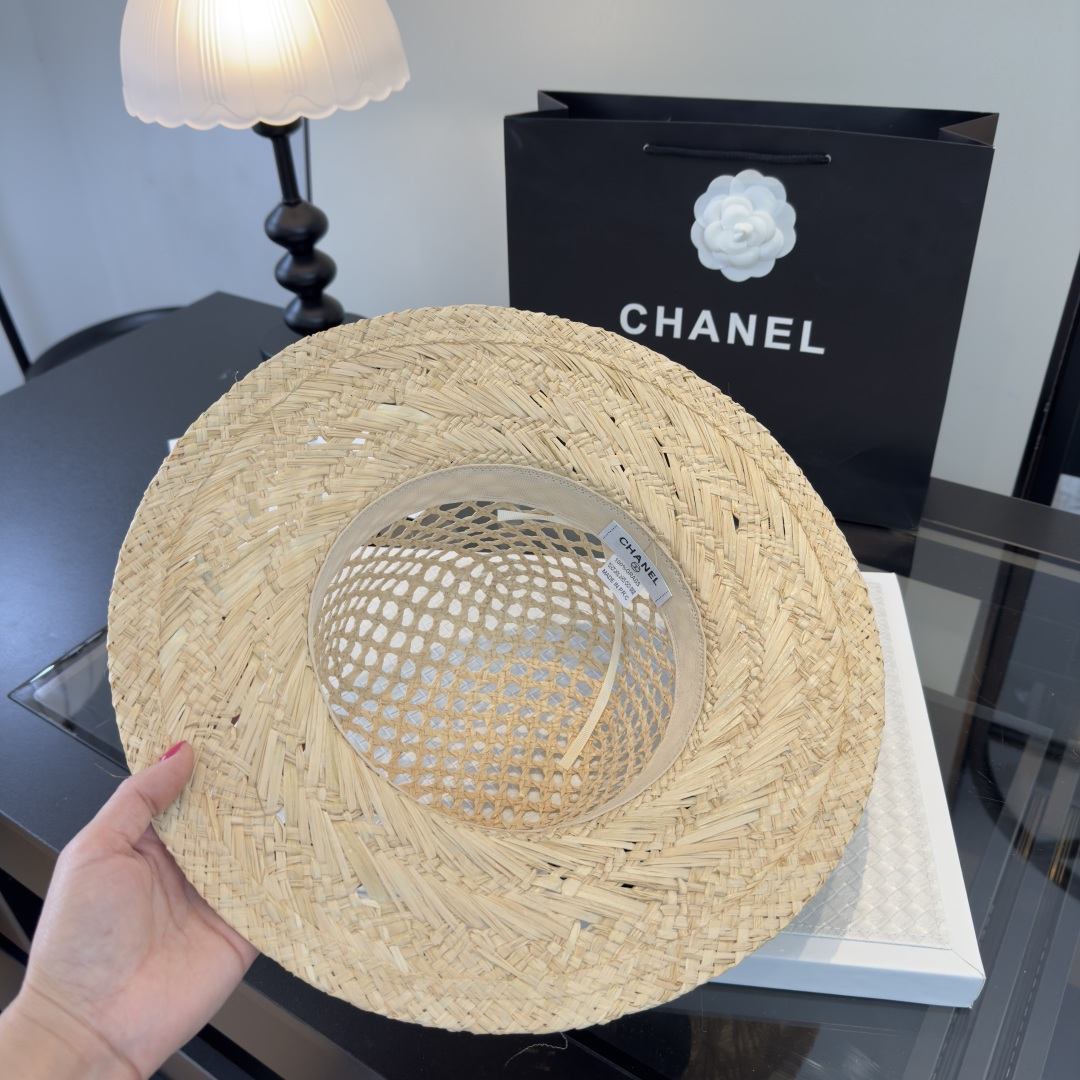 PChanel香奈儿新款平顶草帽，夏季出游沙滩必备！