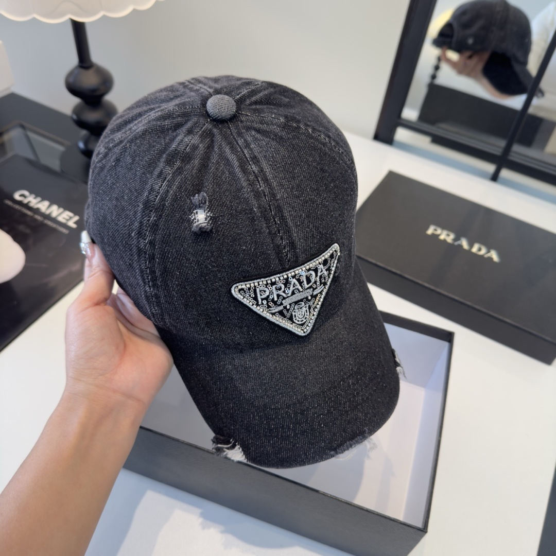 Prada 普拉达新款遮阳鸭舌帽，头围57cm