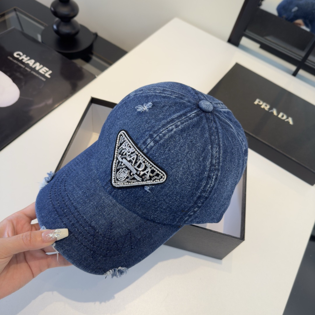 Prada 普拉达新款遮阳鸭舌帽，头围57cm
