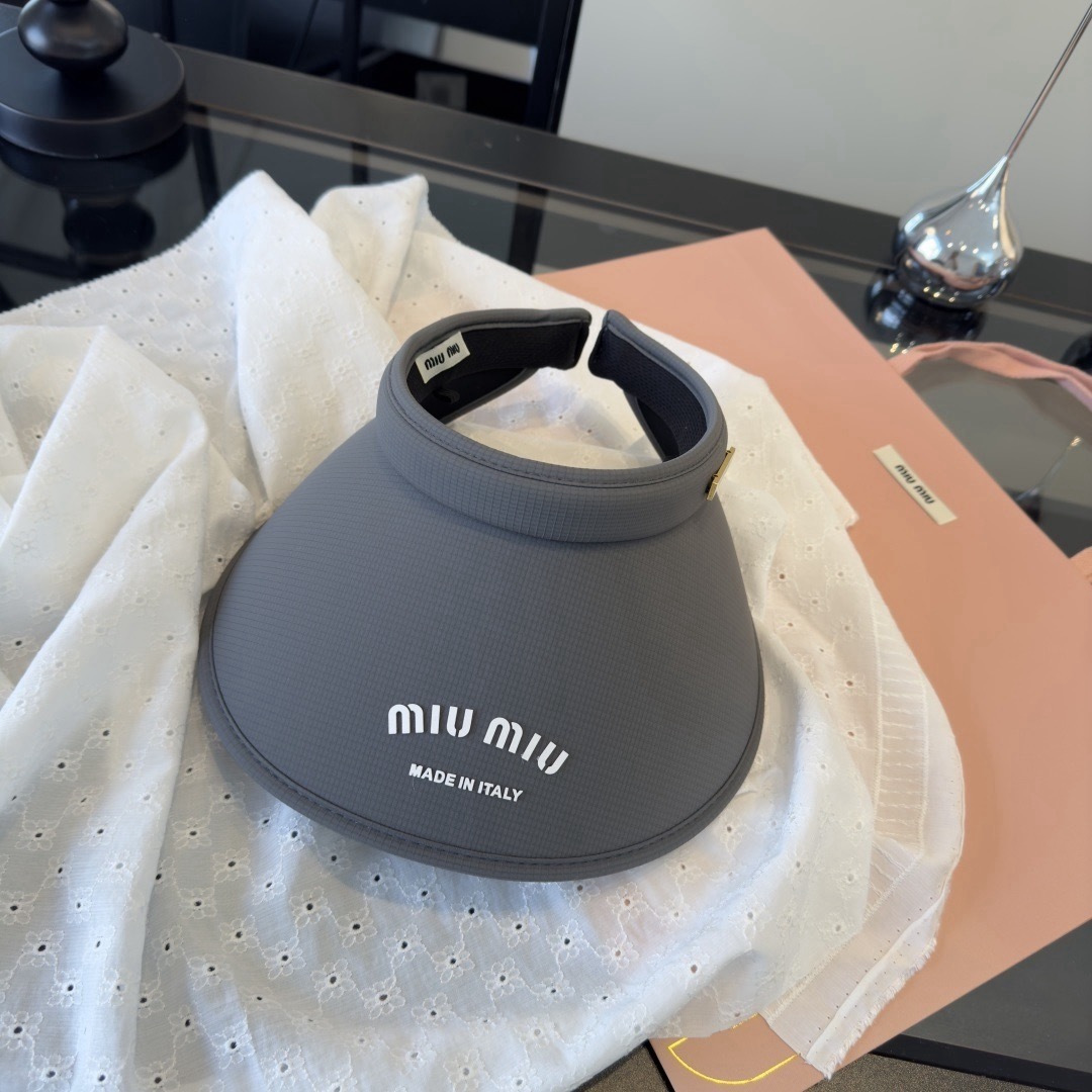 Pmiumiu缪缪新款空顶发箍遮阳帽