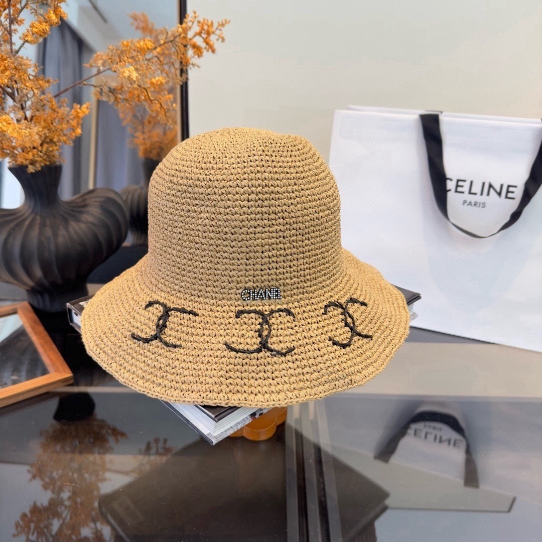Chanel Chanel香奈儿夏款折叠草帽，纯收工钩织，头围57cm，可折叠
