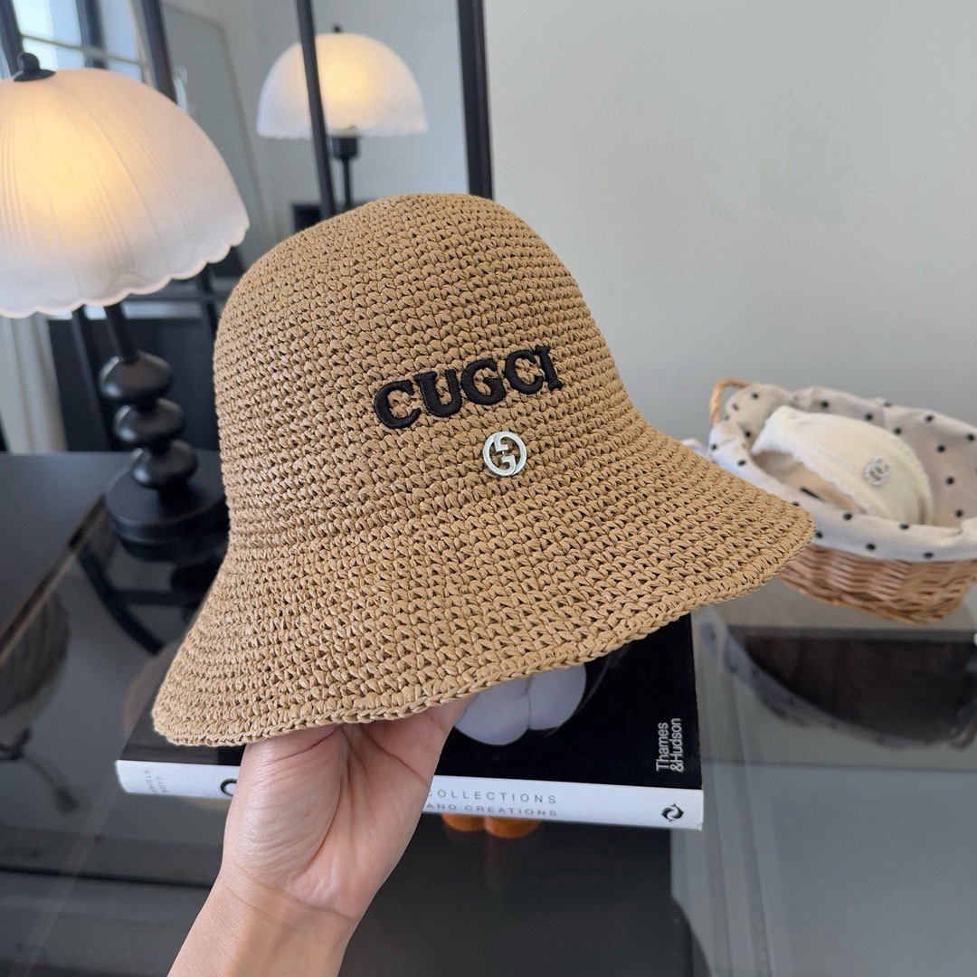 Gucci Gucci古奇新款夏款折叠草帽，纯收工钩织，头围57cm，可折叠