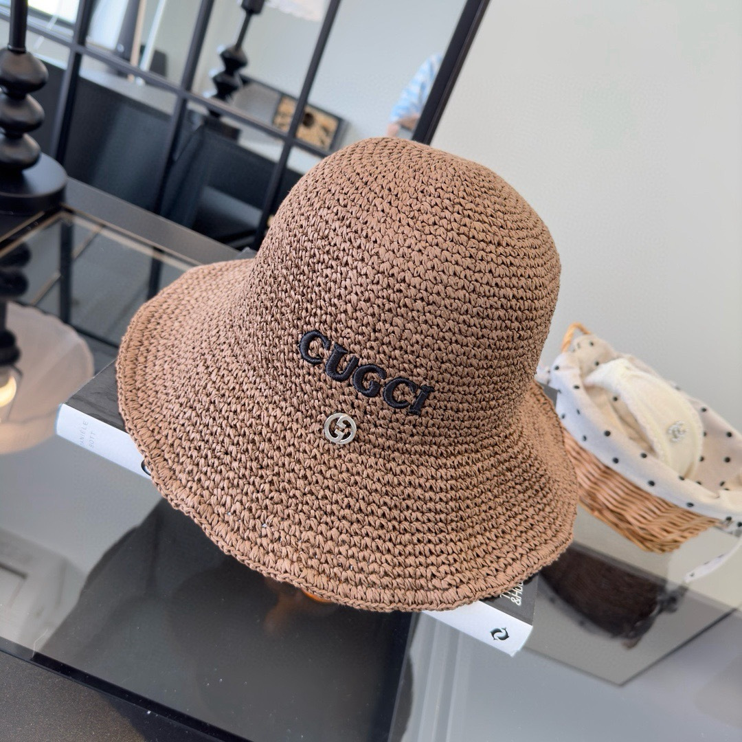 Gucci Gucci古奇新款夏款折叠草帽，纯收工钩织，头围57cm，可折叠