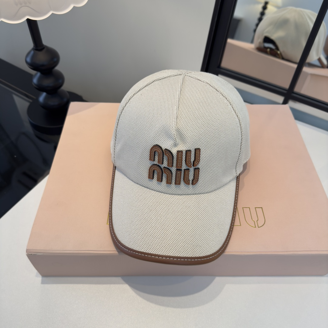 Miu Miu miumiu缪缪新款遮阳鸭舌帽，头围57cm