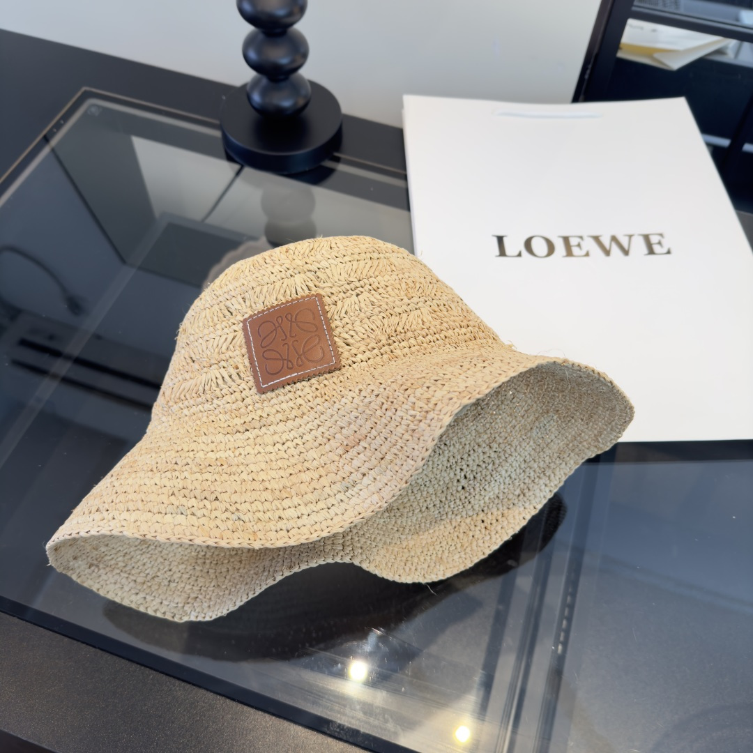 Loewe 罗意威新款镂空遮阳盆帽草帽，高端定制