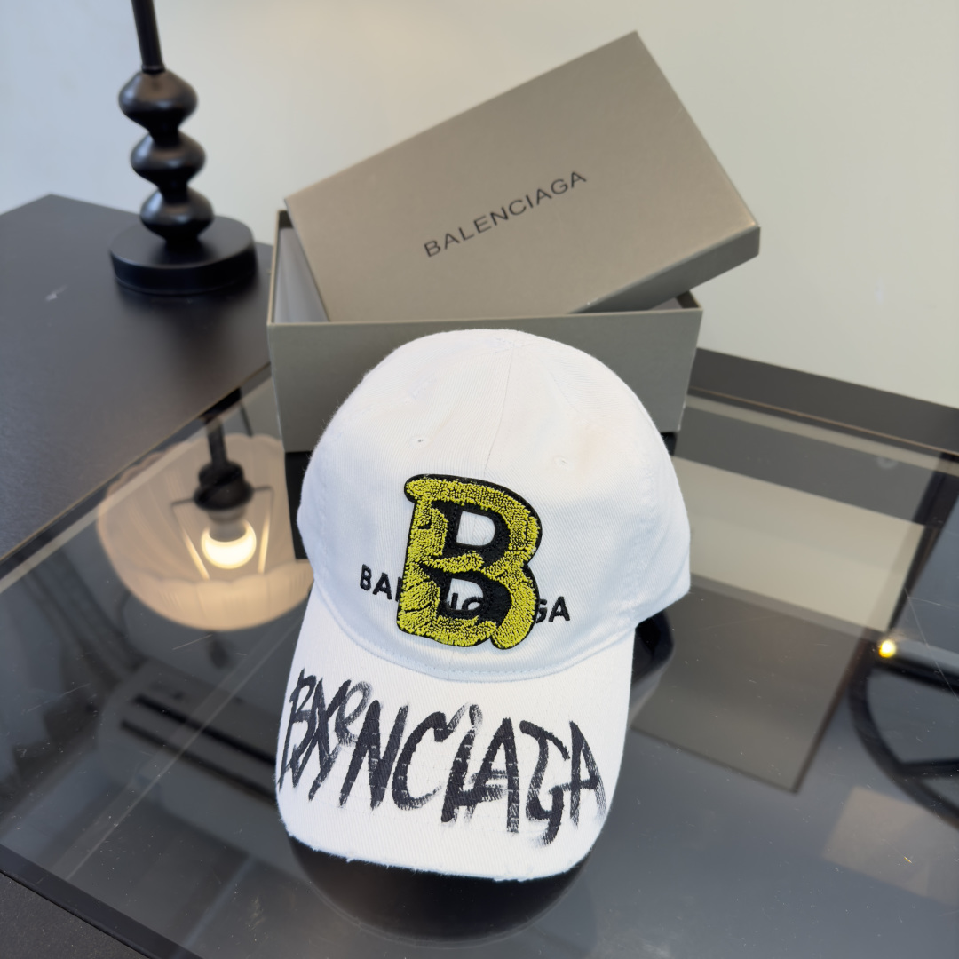 Balenciaga 巴黎世家新款鸭舌军帽，头围57cm