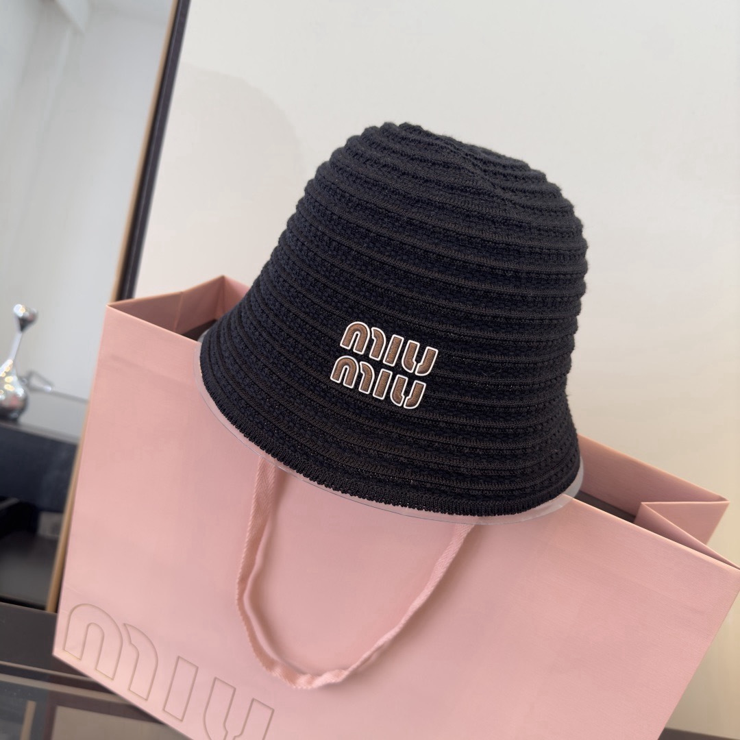 Miu Miu miumiu缪缪新款针织渔夫帽 头围57cm