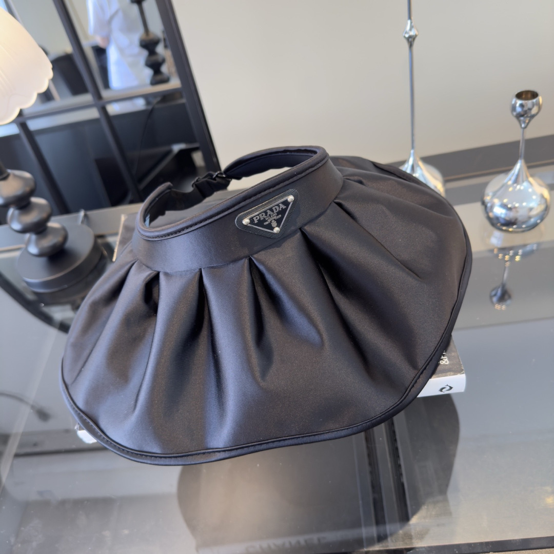 Prada 普拉达新款贝壳帽，空顶遮阳帽，可折叠，出游携带方便