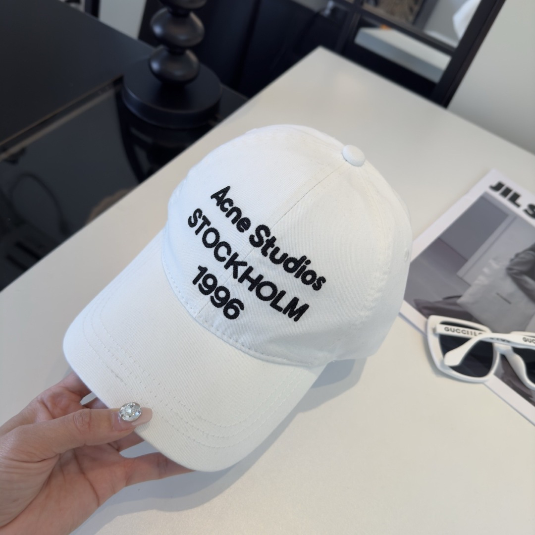 PAcne Studios 新款棒球帽 男女同款 ！！