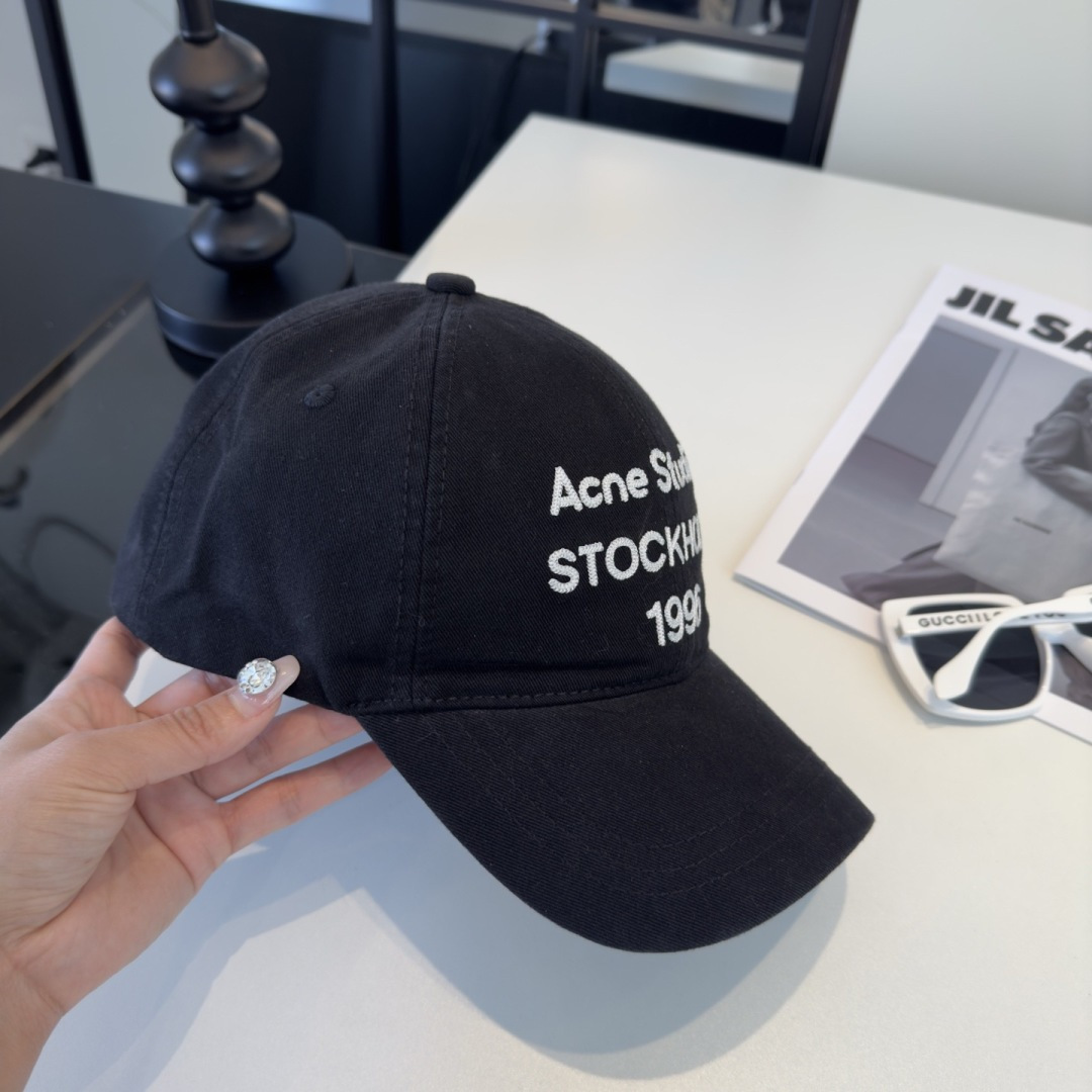 PAcne Studios 新款棒球帽 男女同款 ！！