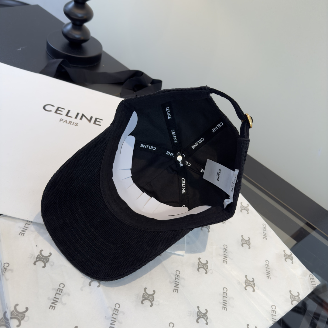 PCeline赛琳新款鸭舌军帽，头围57cm