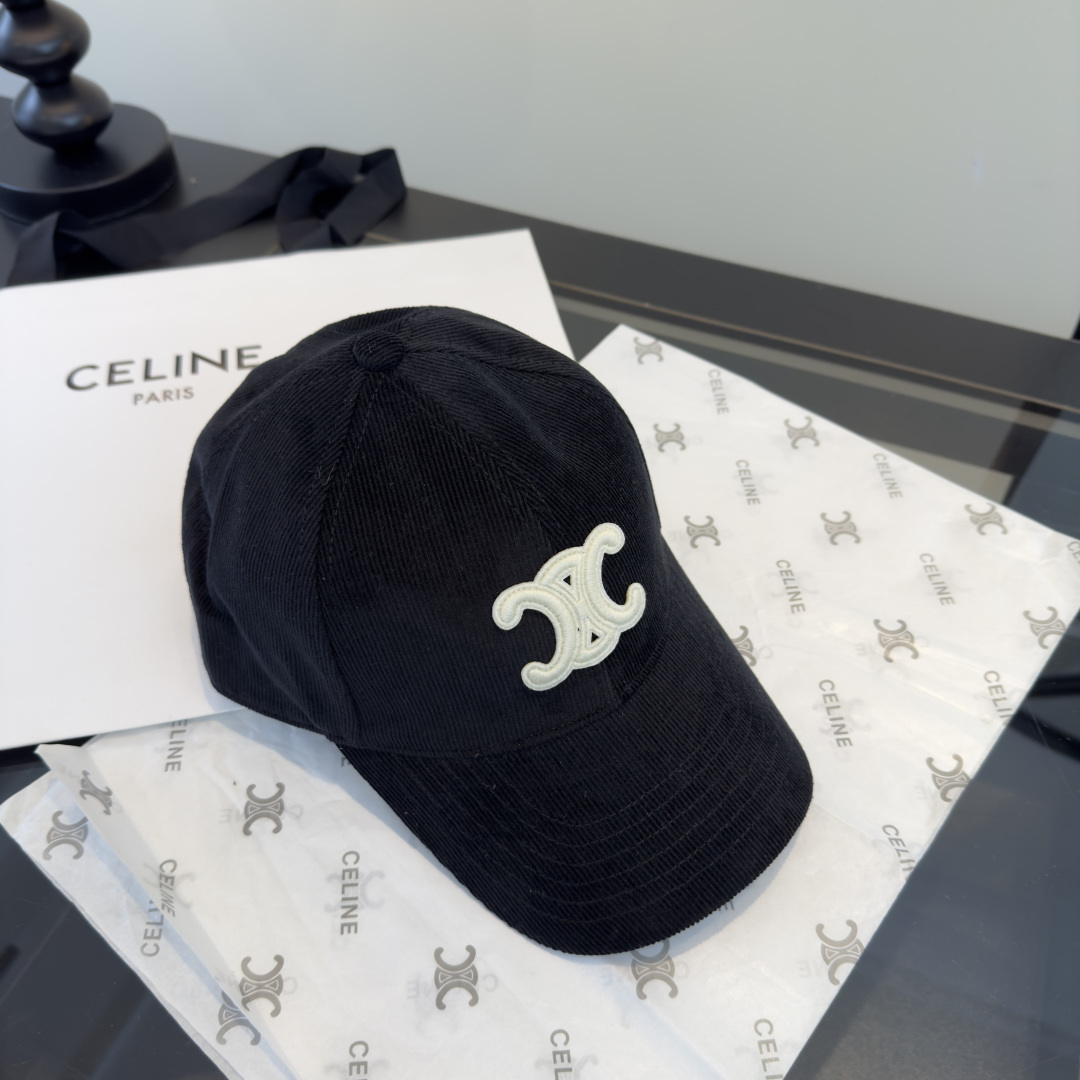 PCeline赛琳新款鸭舌军帽，头围57cm