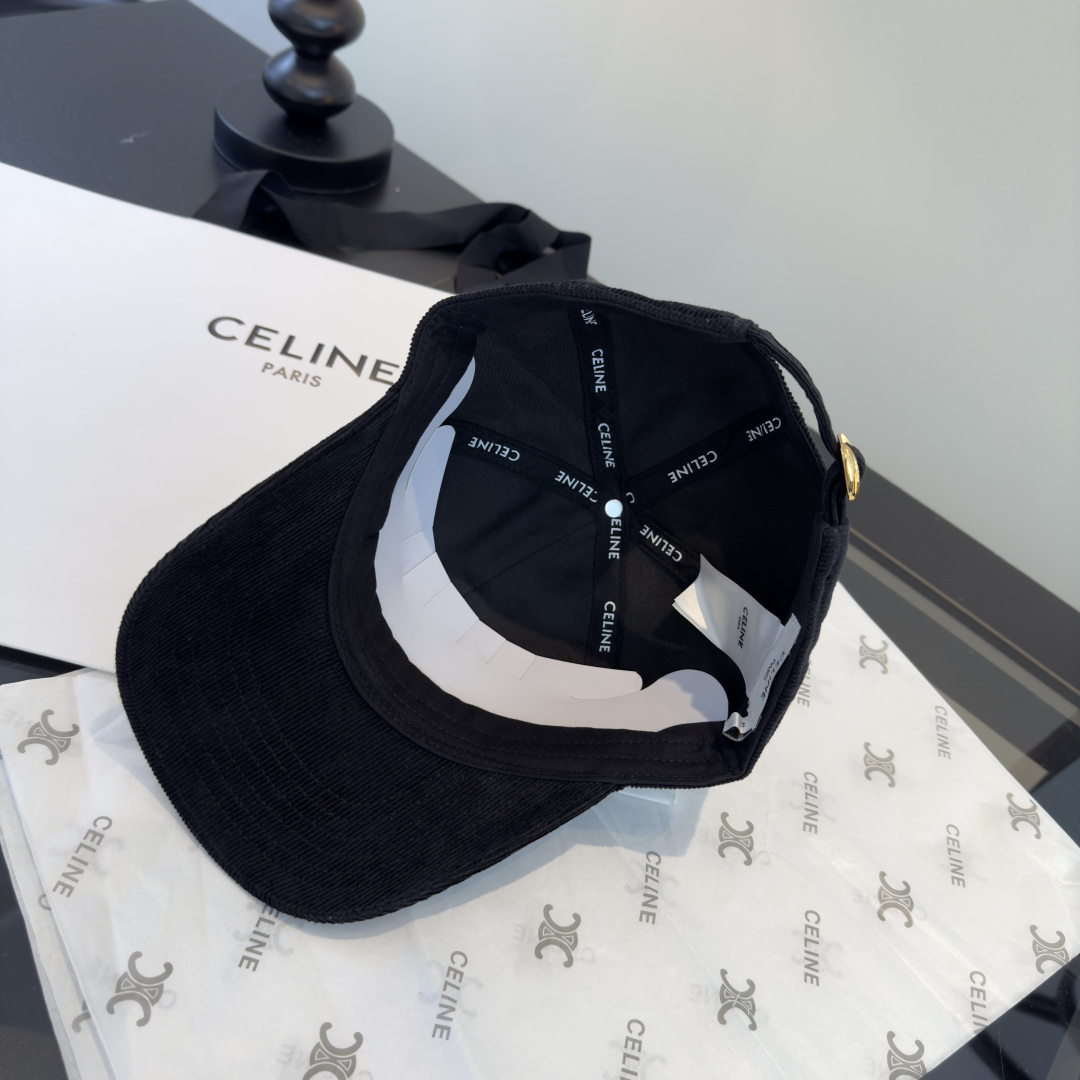 PCeline赛琳新款鸭舌军帽，头围57cm