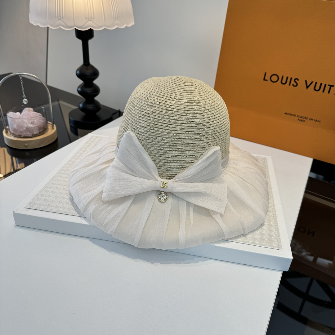 Louis Vuitton Lv路易斯新款遮阳渔夫帽，简约