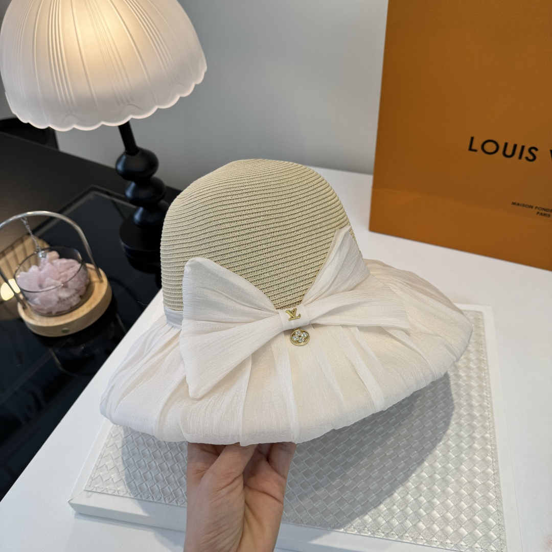 Louis Vuitton Lv路易斯新款遮阳渔夫帽，简约
