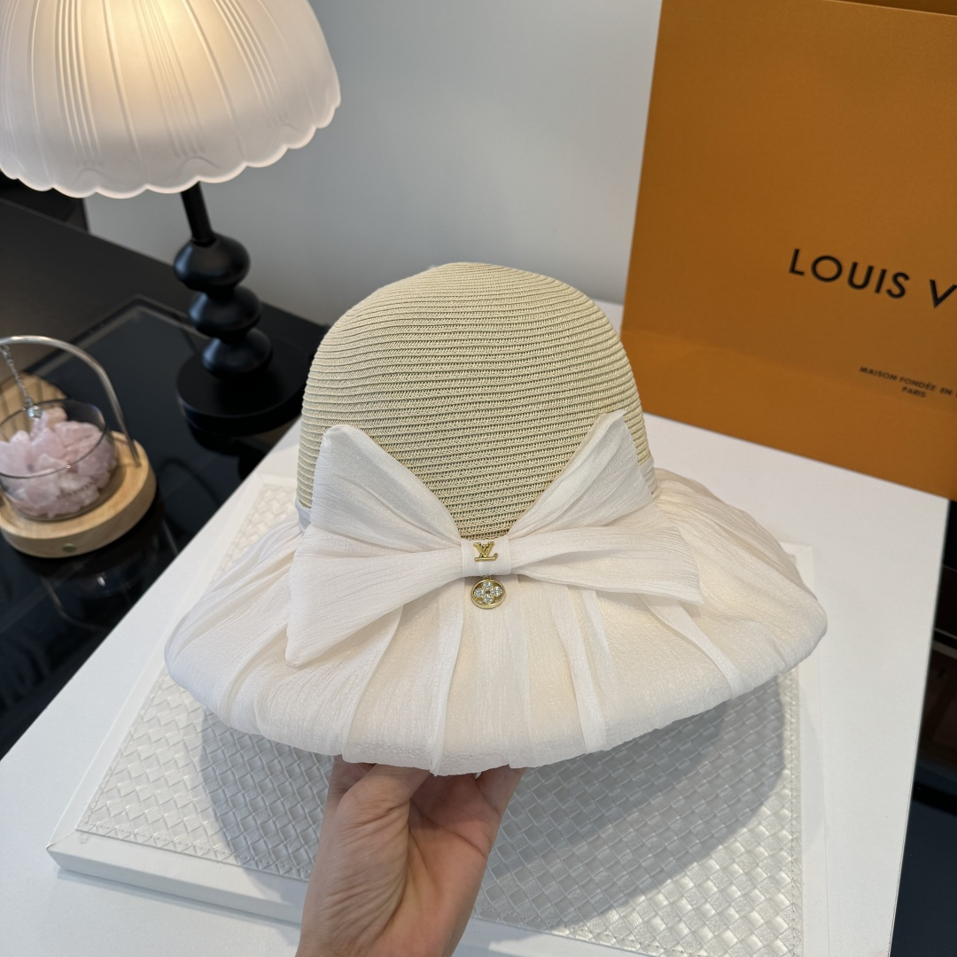Louis Vuitton Lv路易斯新款遮阳渔夫帽，简约