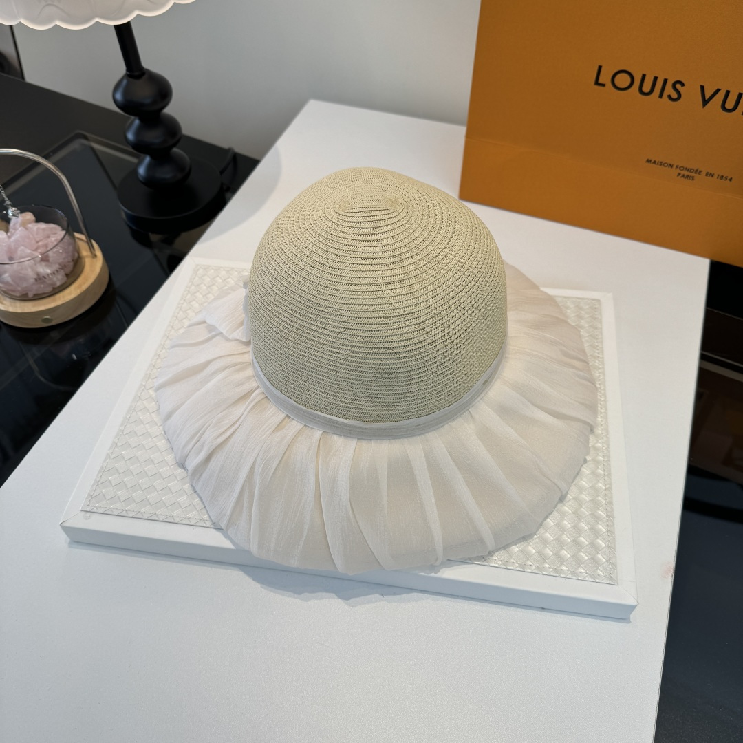 Louis Vuitton Lv路易斯新款遮阳渔夫帽，简约