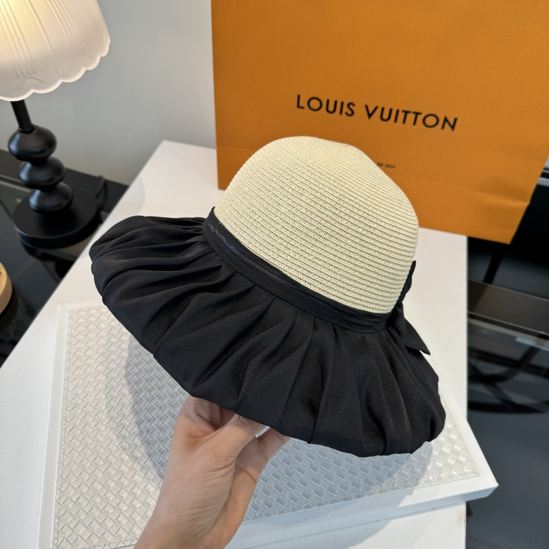 Louis Vuitton Lv路易斯新款遮阳渔夫帽，简约