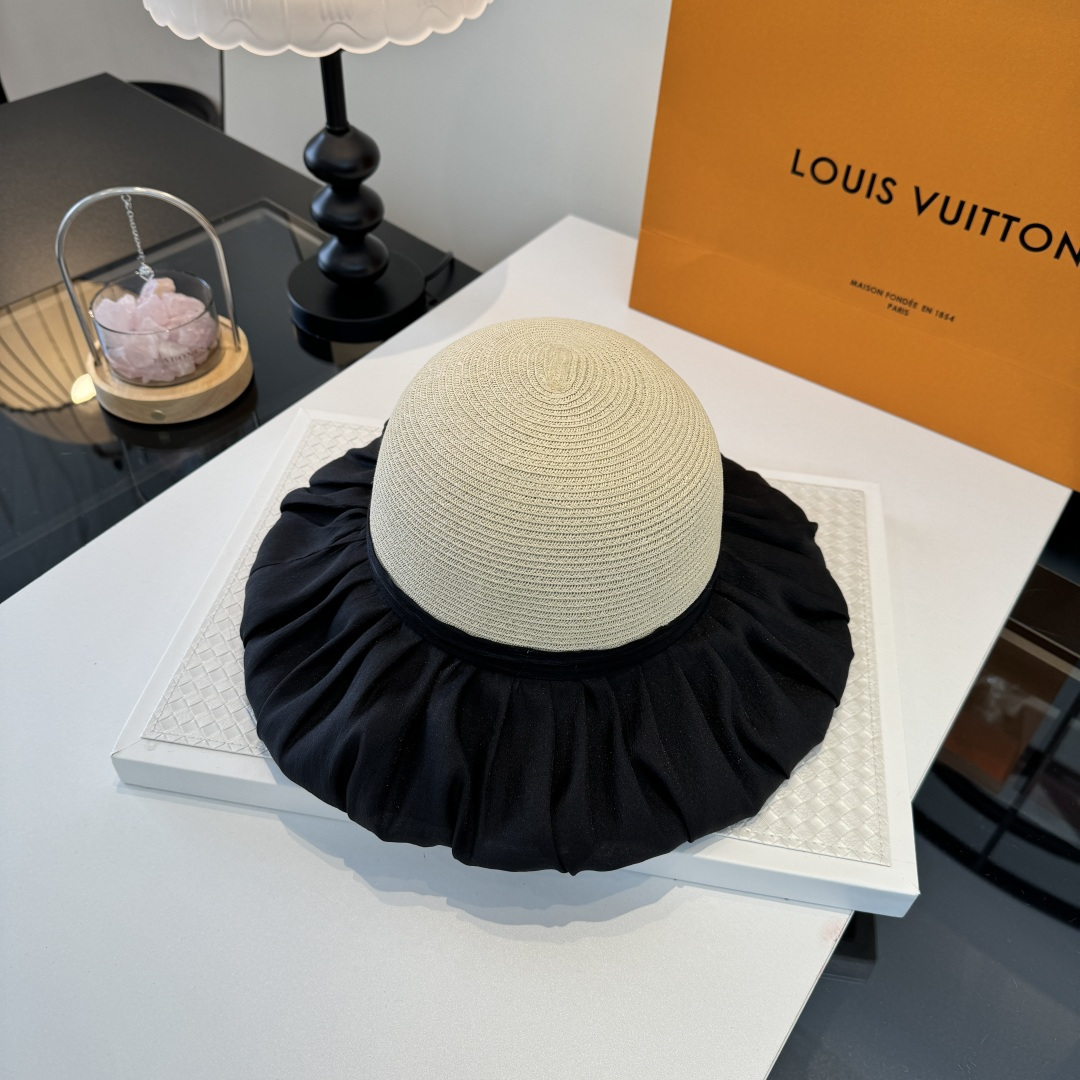 Louis Vuitton Lv路易斯新款遮阳渔夫帽，简约
